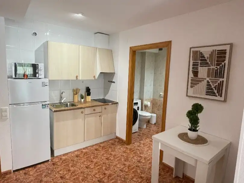Apartament de lloguer a Passeig Marítim del Mediterrani, 48, Playa Morro de Gos Cuina de Apartament de lloguer en Oropesa del Mar / Orpesa amb Terrassa, Piscina i Moblat