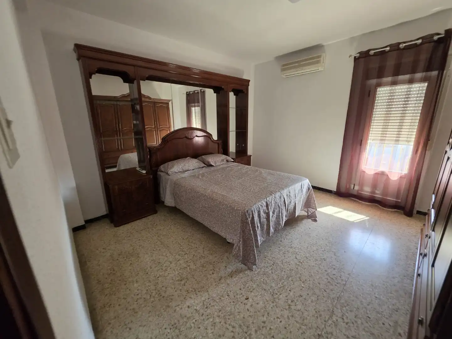 Room in Calle Esteban Salmerón, 10, La Carolina Room in Calle Esteban Salmerón, 10, La Carolina