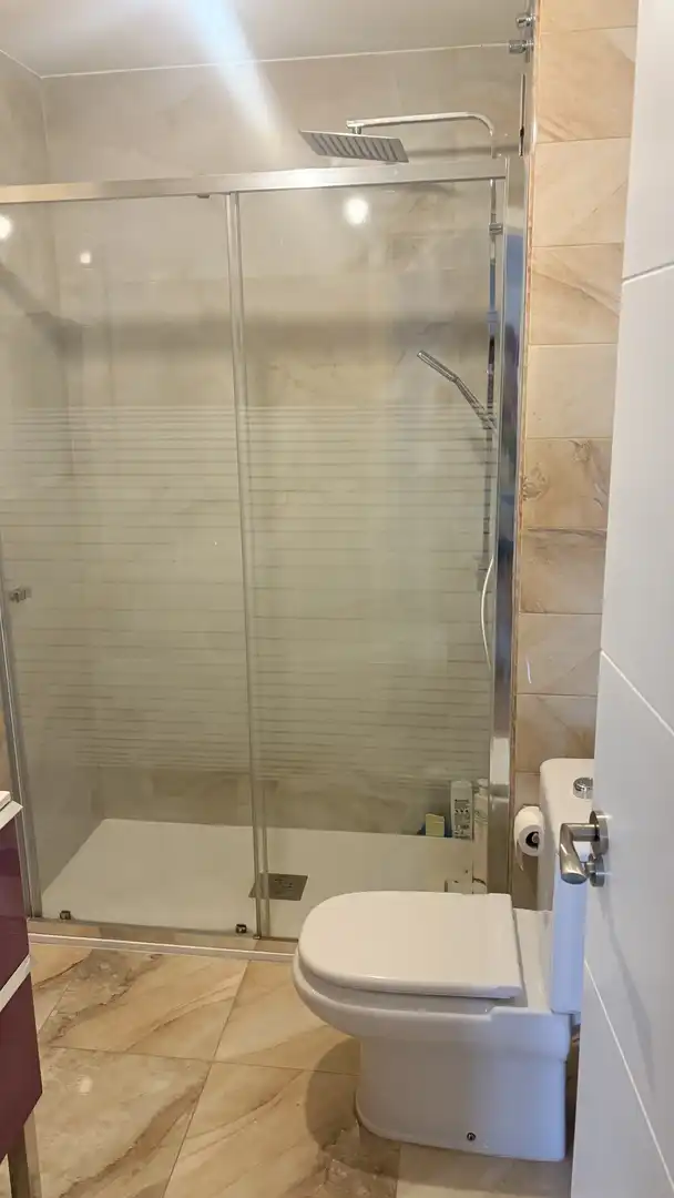 Zimmer in Paseo del Rector Esperabé, 6, Universidad - Tenerías Badezimmer von Wohnung zur untervermieten in Salamanca mit Heizung, Parkett und Möbliert