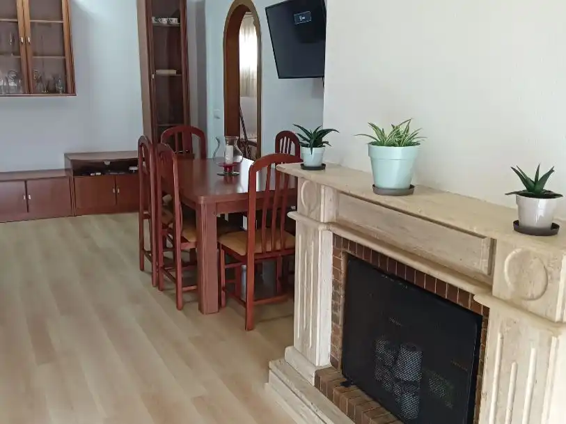 Wohnung zur Miete in Avenida Cristóbal Sanz, 24, Playa Tamarit - Playa Lissa Esszimmer von Wohnung zur Miete in Santa Pola mit Heizung, Parkett und Terrasse