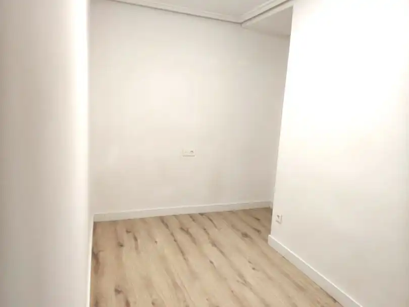Piso en venta en Calle Marmullete, 4, La Florida - San Pedro Piso en venta en Soria Capital con Calefacción, Parquet y Trastero