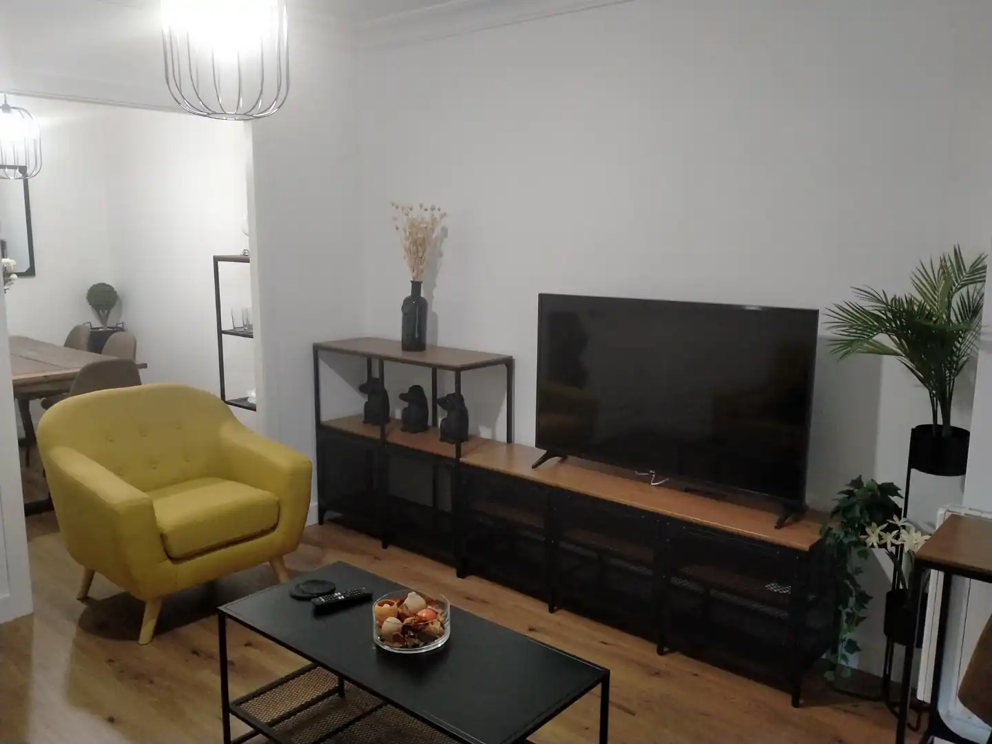 Piso de alquiler en Rúa San Salvador, 40, Fajardo Sala de estar de Piso de alquiler en Ferrol con Calefacción, Parquet y Terraza