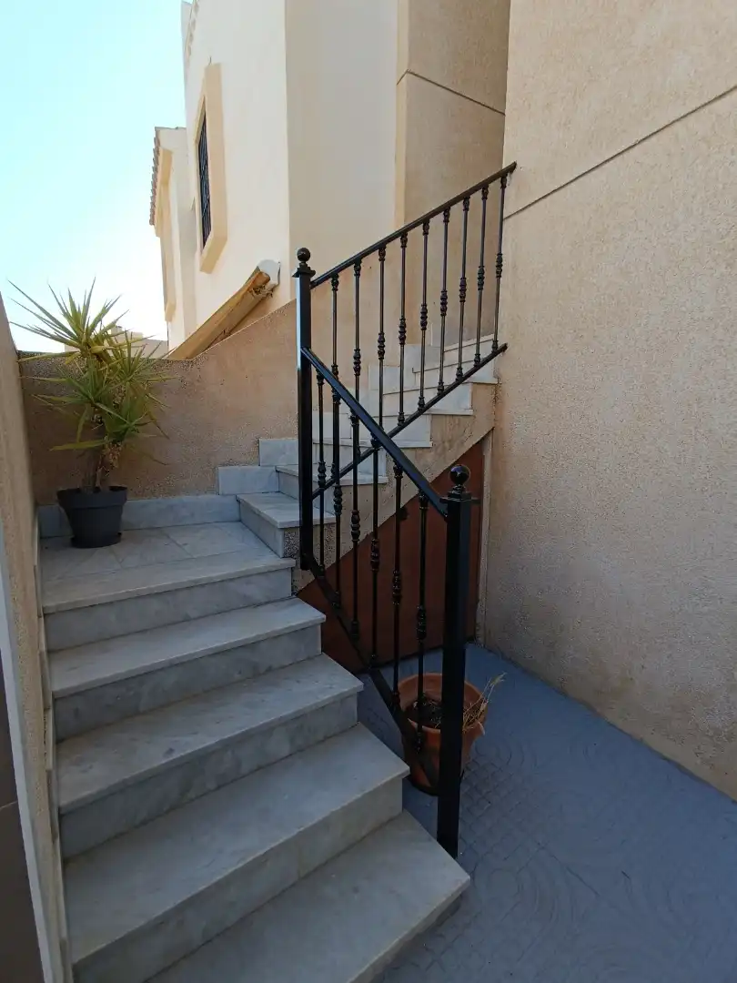 Detached homes for sale in Calle Los Jerónimos, 18, El Sabinar – Urbanizaciones – Las Marinas – Playa Serena Balcony of Detached homes for sale in Roquetas de Mar with Air Conditioner, Terrace and Balcony