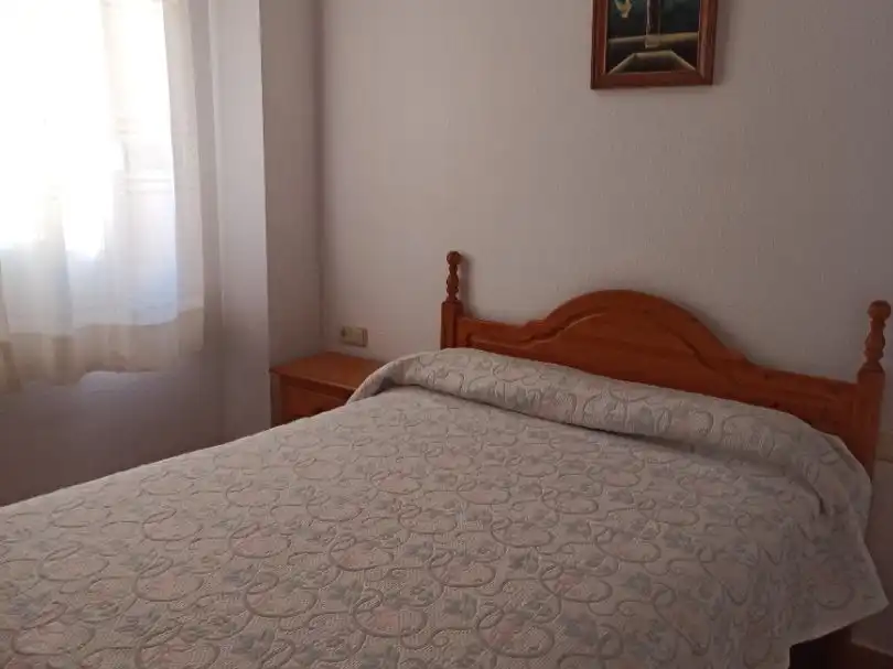 Wohnungen zur Miete in Calle Poeta Durban, 8, Ciudad Jardín - Tagarete - El Zapillo Schlafzimmer von Wohnungen zur Miete in Almería mit Klimaanlage, Möbliert und Balkon
