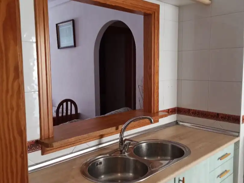 Wohnungen zur Miete in Calle Poeta Durban, 8, Ciudad Jardín - Tagarete - El Zapillo Küche von Wohnungen zur Miete in Almería mit Klimaanlage, Möbliert und Balkon