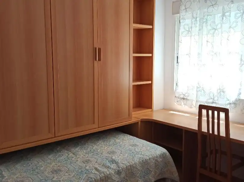 Wohnungen zur Miete in Calle Poeta Durban, 8, Ciudad Jardín - Tagarete - El Zapillo Schlafzimmer von Wohnungen zur Miete in Almería mit Klimaanlage, Möbliert und Balkon