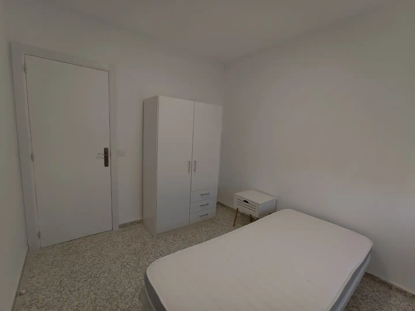 Habitación de Piso de alquiler en Sevilla con Aire acondicionado, Calefacción y Terraza