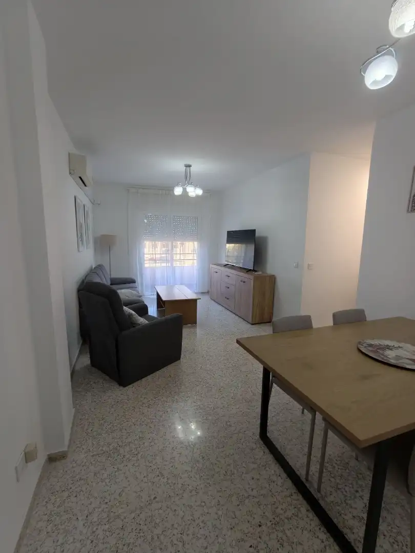 Piso de alquiler en Carretera de Carmona, Parque Atlántico- San Matías