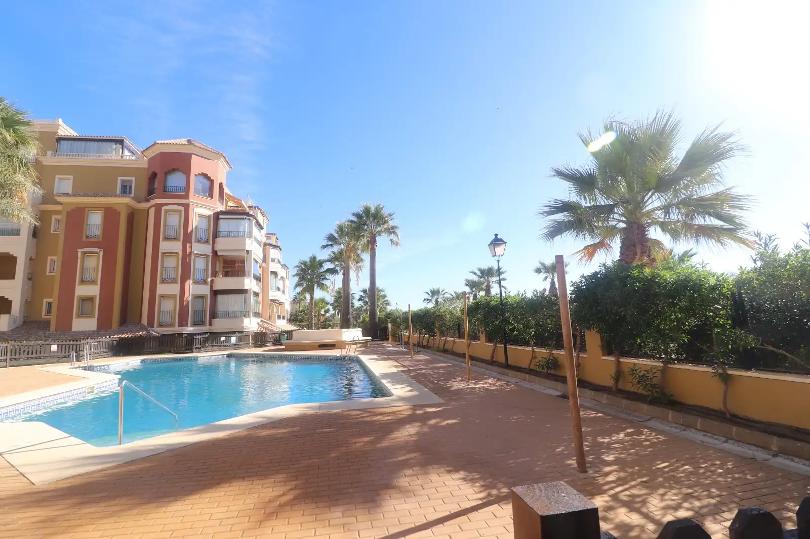 Piscina de Piso de alquiler en Ayamonte con Aire acondicionado, Jardín privado y Parquet