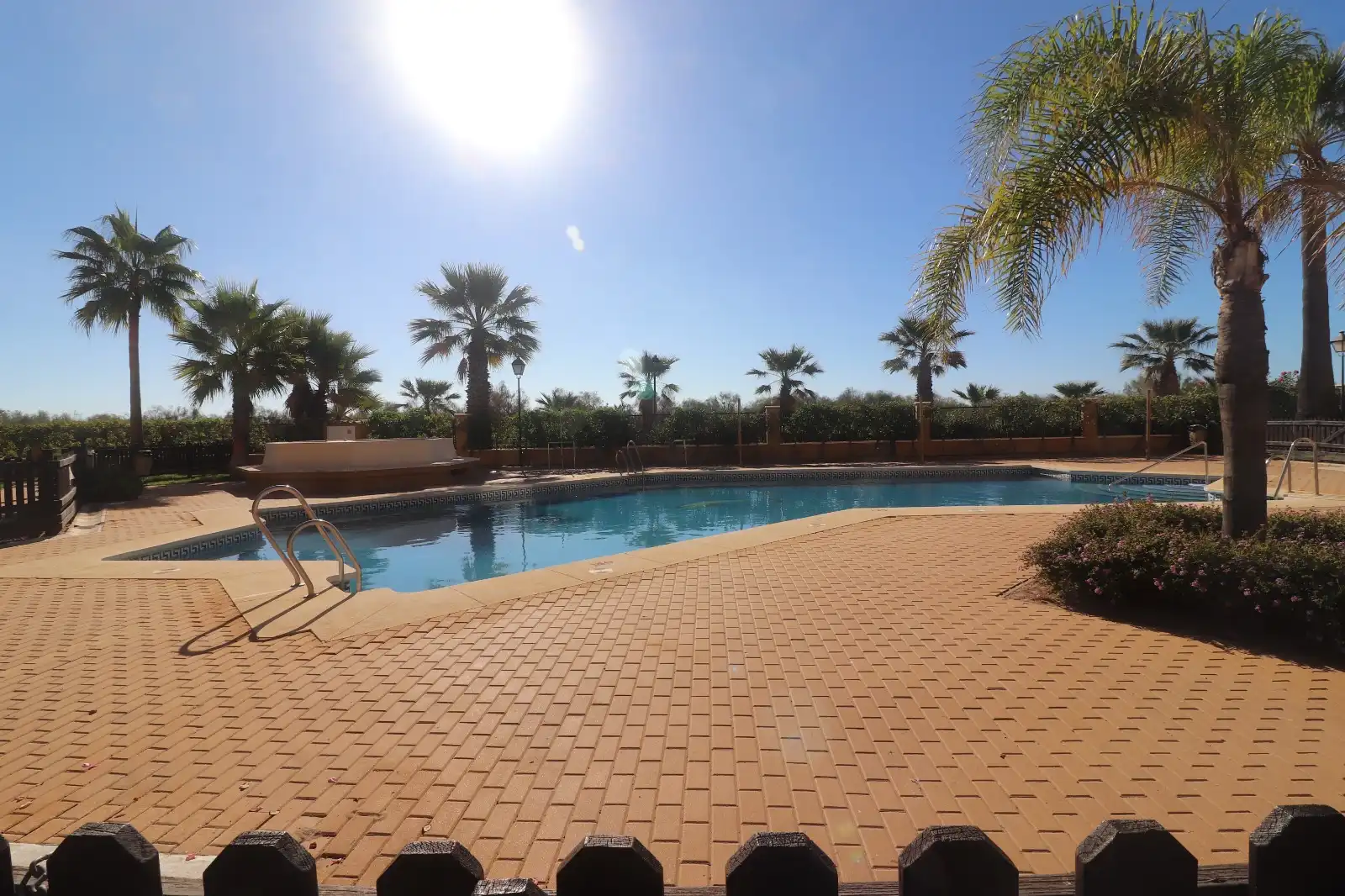 Piscina de Piso de alquiler en Ayamonte con Aire acondicionado, Jardín privado y Parquet