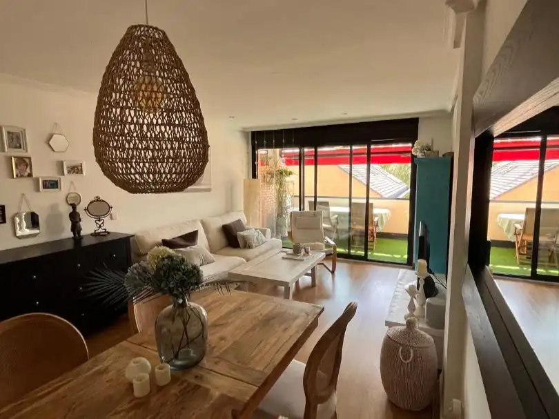 Flat for sale in Calle de la Bahía de Málaga, 8, Corralejos - Campo de las Naciones Living room of Flat for sale in Madrid Capital with Air Conditioner, Terrace and Swimming Pool