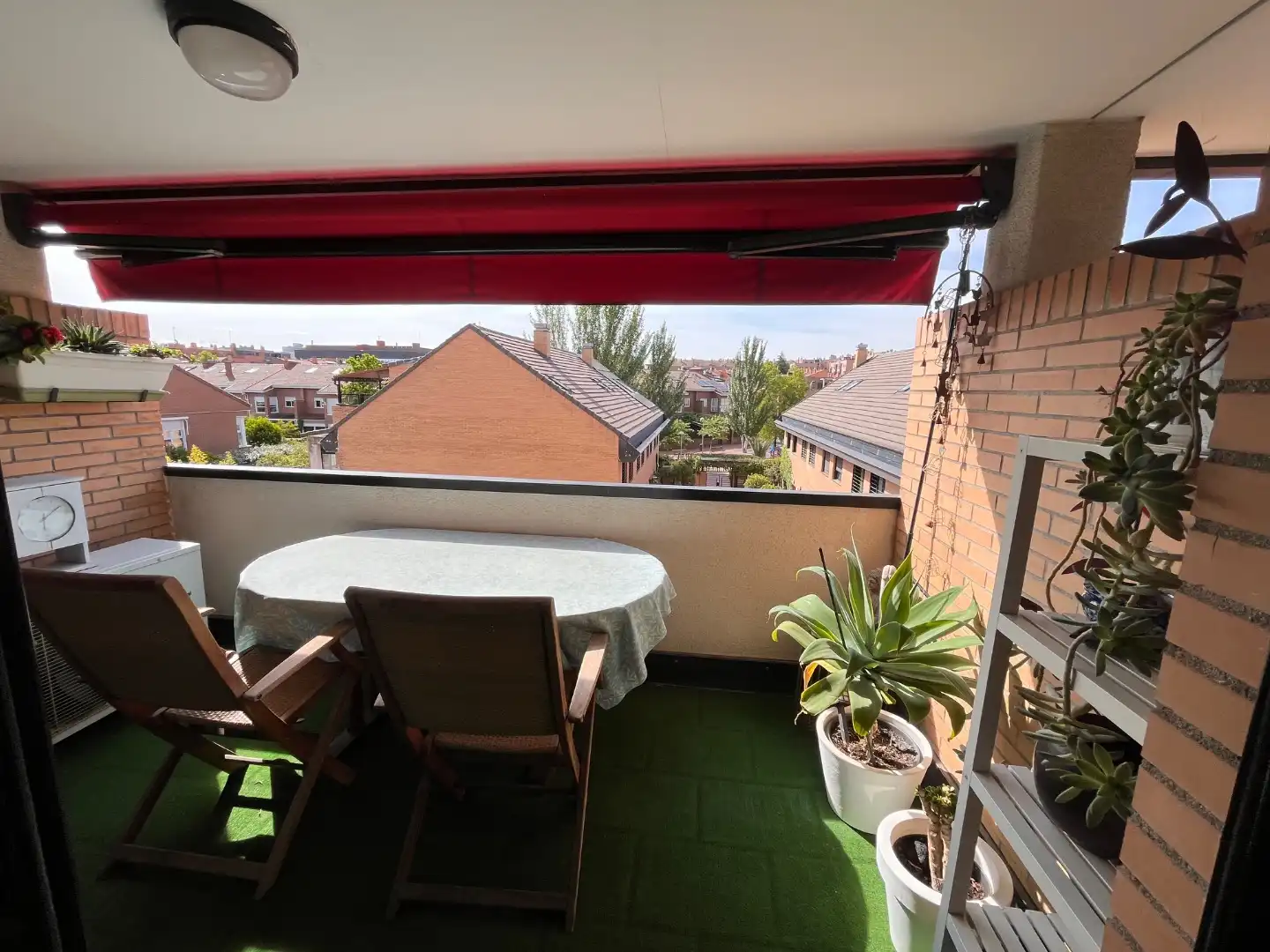 Flat for sale in Calle de la Bahía de Málaga, 8, Corralejos - Campo de las Naciones Balcony of Flat for sale in Madrid Capital with Air Conditioner, Terrace and Swimming Pool