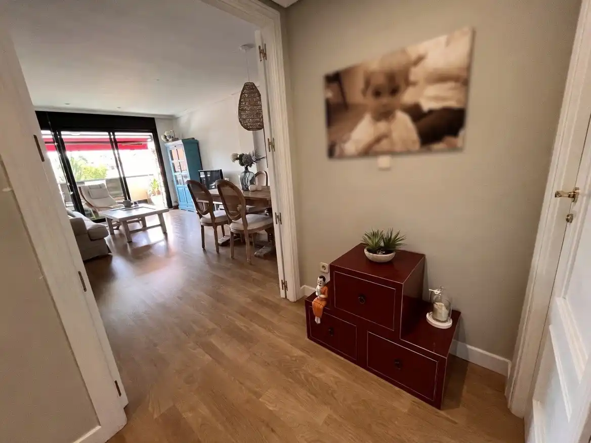 Flat for sale in Calle de la Bahía de Málaga, 8, Corralejos - Campo de las Naciones Flat for sale in Madrid Capital with Air Conditioner, Terrace and Swimming Pool