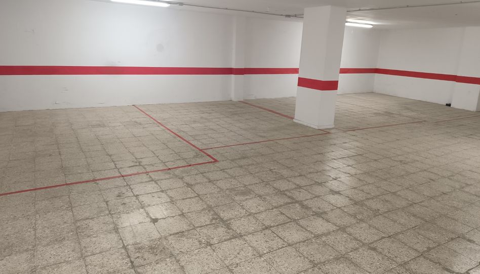 Garaje en venta en Calle de Benavides, 25, Duggi - Rambla - Los Hoteles, Santa Cruz de Tenerife Capital - imagen 1 Foto 1 de Garaje en venta en Calle de Benavides, 25, Duggi - Rambla - Los Hoteles, Santa Cruz de Tenerife Capital