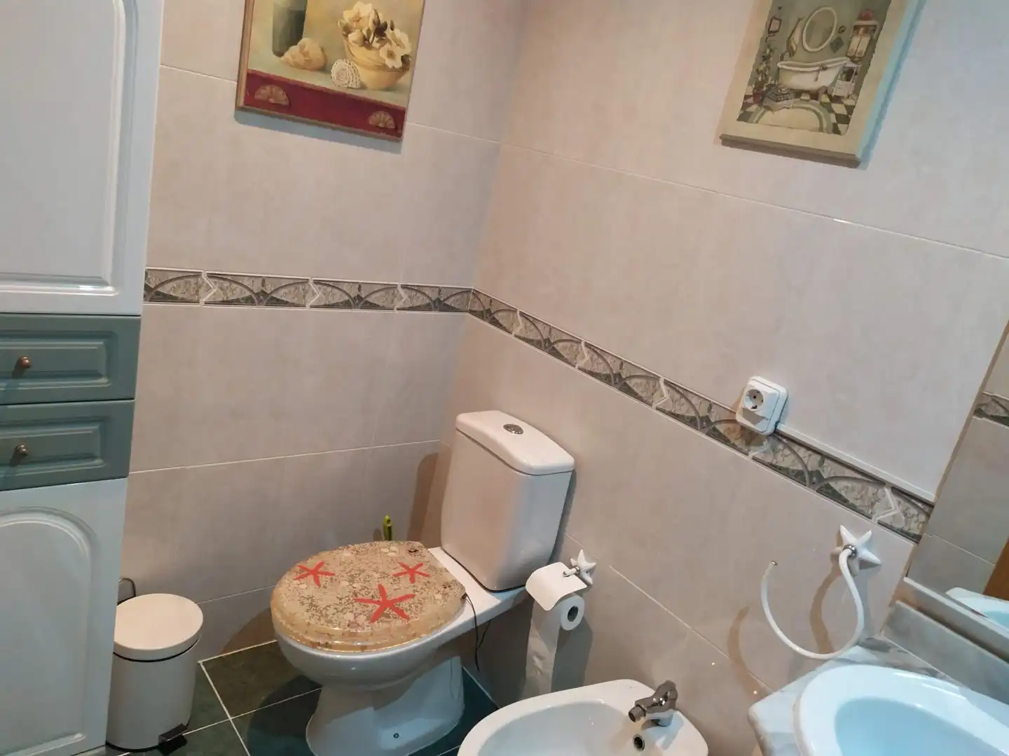 Bathroom of Flat for share in Alicante / Alacant  with Air Conditioner, Parquet flooring and Swimming Pool