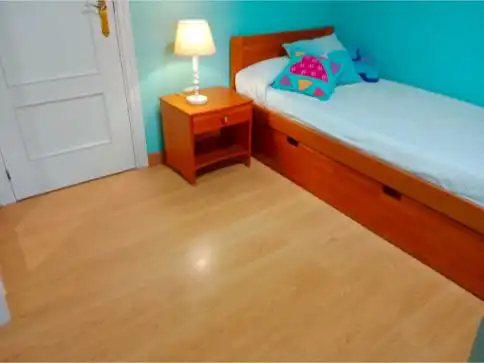 Bedroom of Flat for rent in Montijo  with Air Conditioner, Heating and Parquet flooring