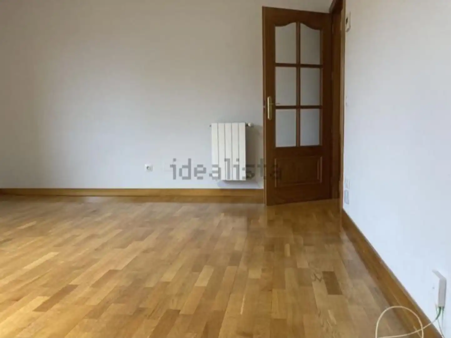 Dormitori de Pis de lloguer en Madrid amb Calefacció, Jardí privat i Parquet