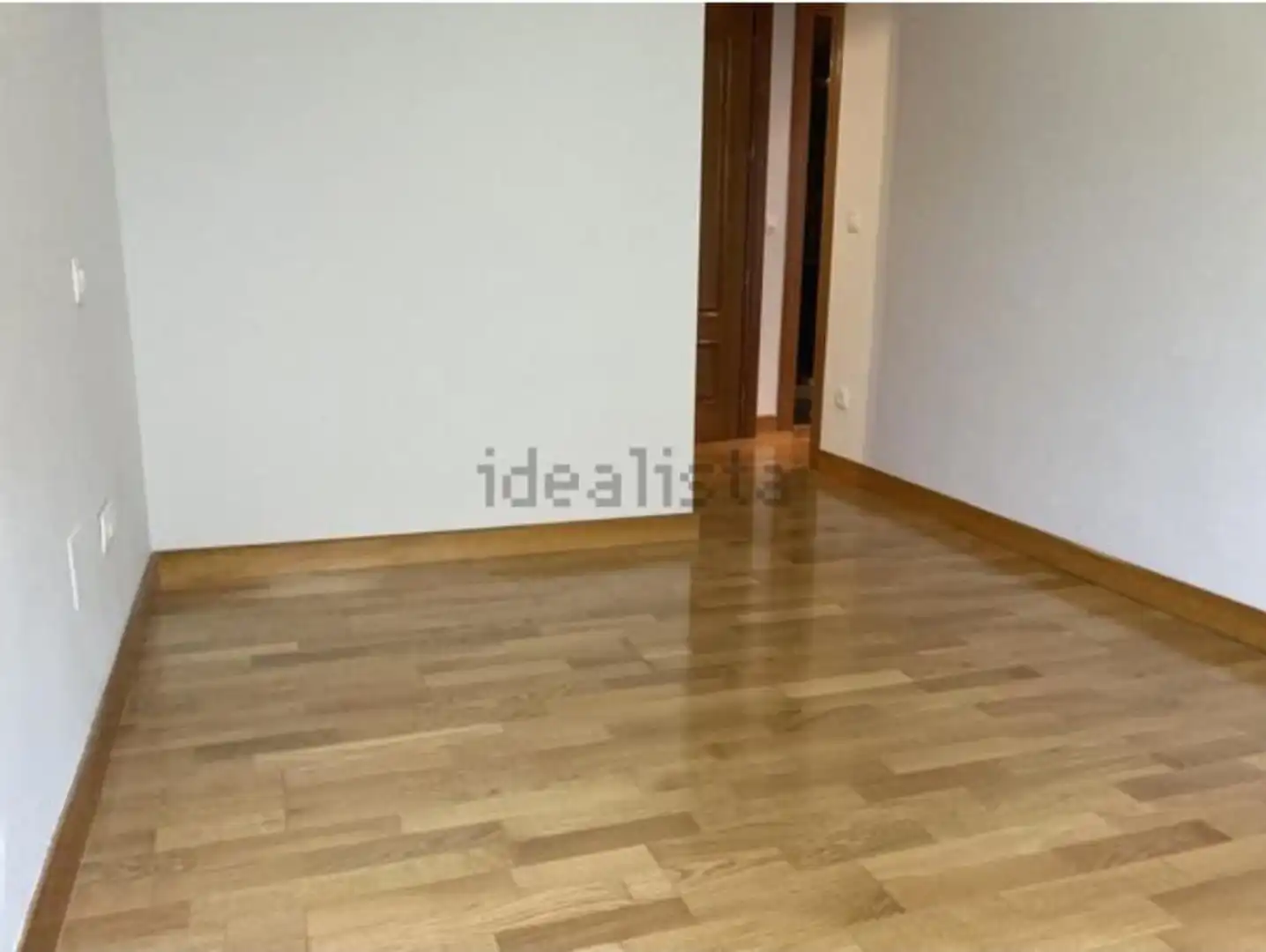Dormitori de Pis de lloguer en Madrid amb Calefacció, Jardí privat i Parquet