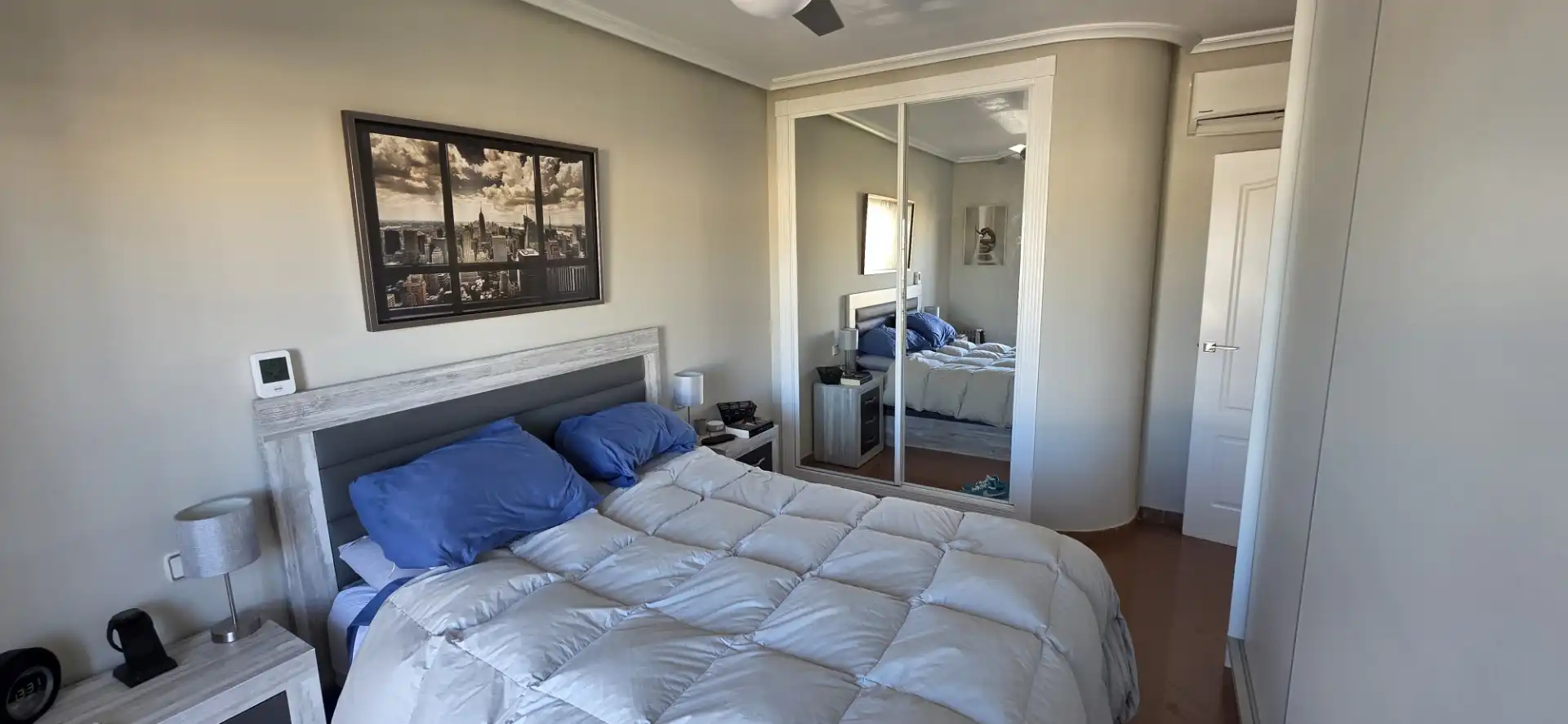 Dormitori de Casa o xalet en venda en Orihuela amb Aire condicionat, Calefacció i Jardí privat