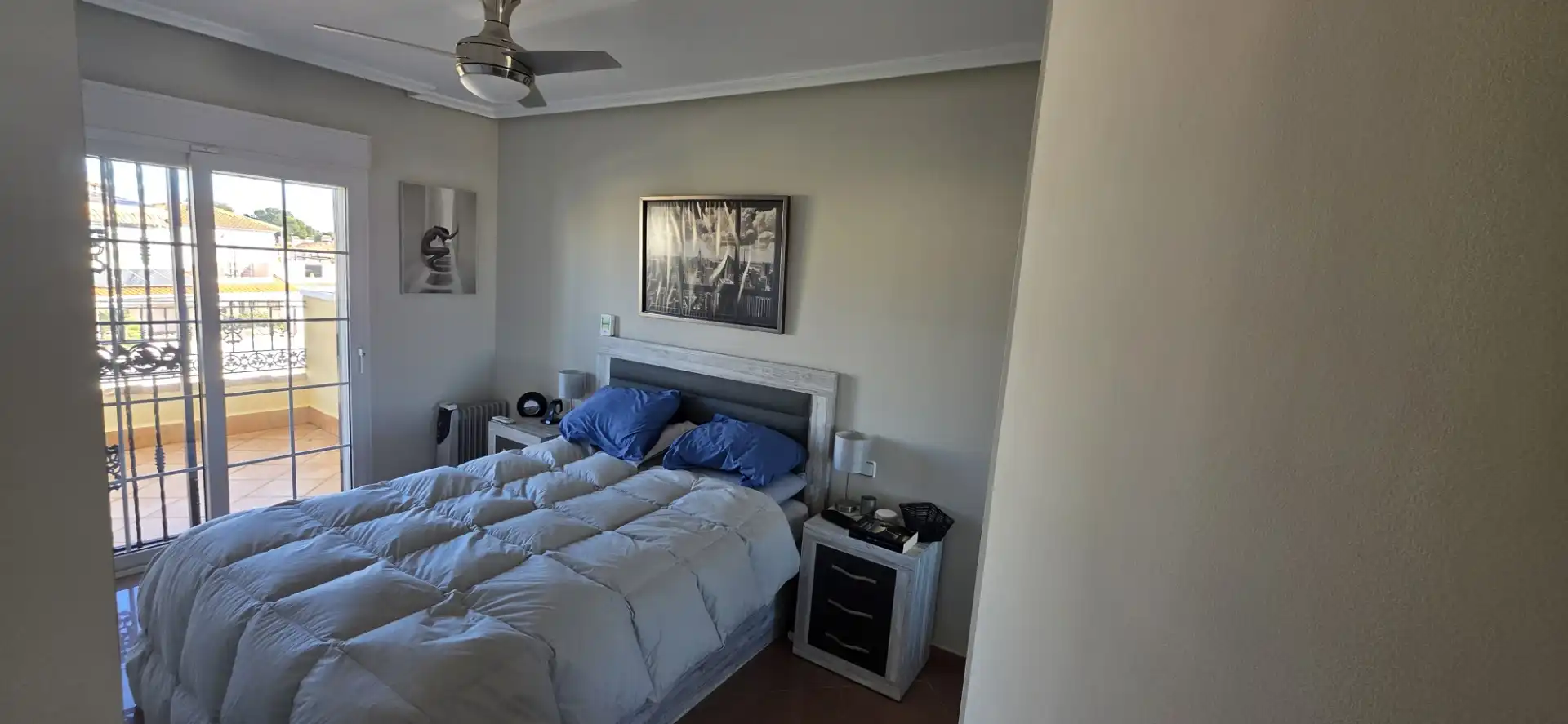 Dormitori de Casa o xalet en venda en Orihuela amb Aire condicionat, Calefacció i Jardí privat