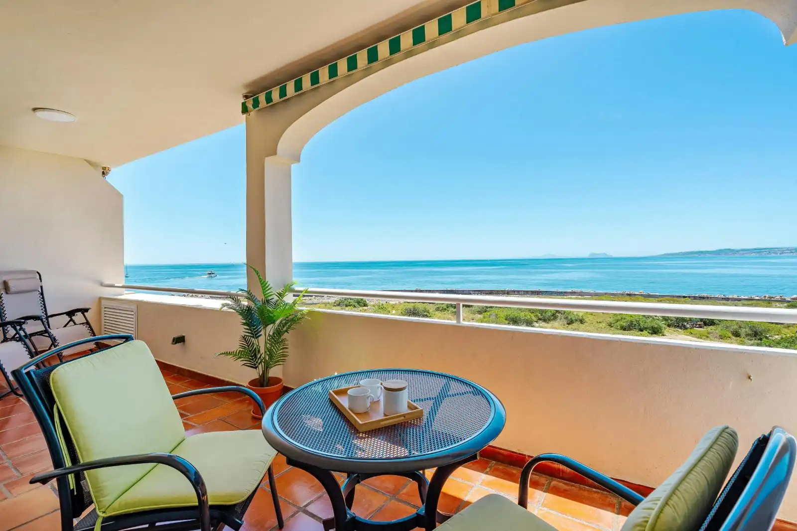 Piso de alquiler en Avenida del Carmen, 43, Seghers Terraza de Piso de alquiler en Estepona con Aire acondicionado, Calefacción y Terraza