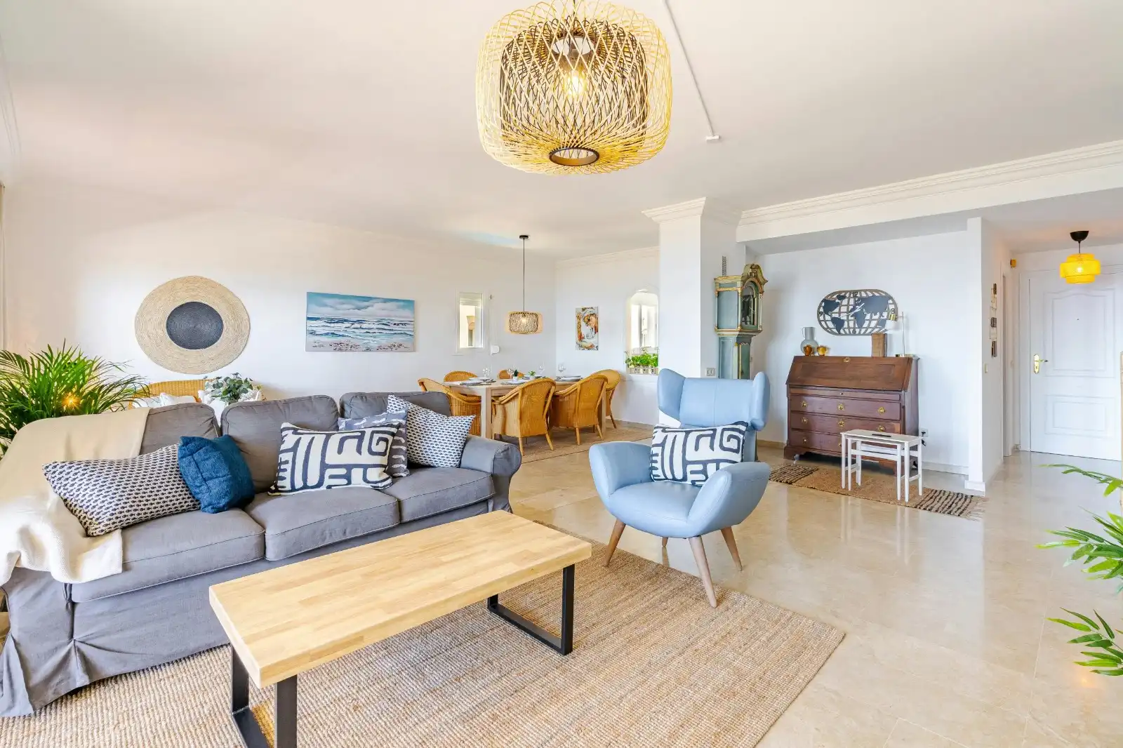 Piso de alquiler en Avenida del Carmen, 43, Seghers Sala de estar de Piso de alquiler en Estepona con Aire acondicionado, Calefacción y Terraza