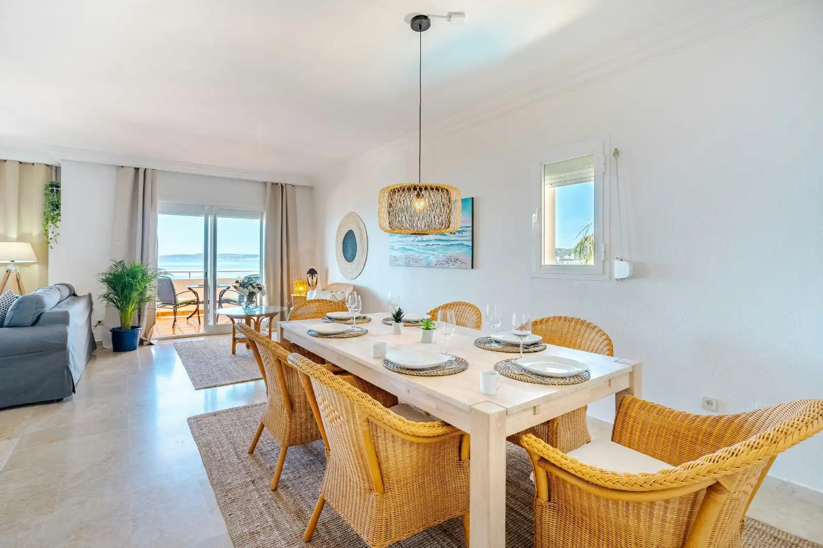 Piso de alquiler en Avenida del Carmen, 43, Seghers Comedor de Piso de alquiler en Estepona con Aire acondicionado, Calefacción y Terraza