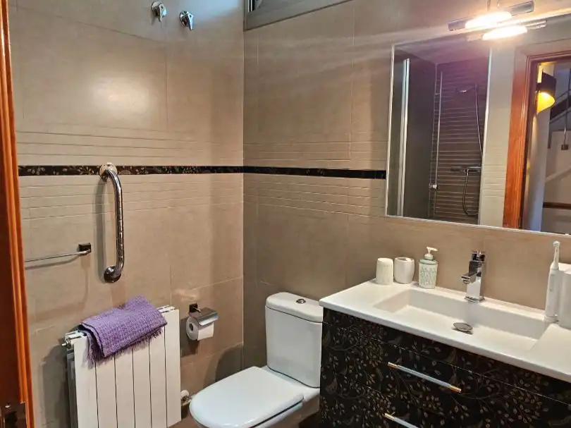 Casa o chalet en venta en Carrer Doctor Lluís Folch I Camarasa, 11, Vilassar de Dalt Baño de Casa o chalet en venta en Vilassar de Dalt con Aire acondicionado, Terraza y Piscina