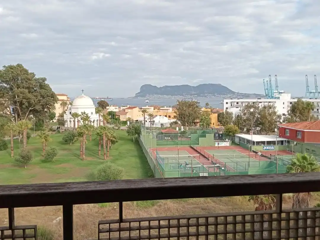 Flat for rent in Misioneras Concepcionistas, 5, La Reconquista - El Rosario Terrace of Flat for rent in Algeciras with Air Conditioner, Heating and Parquet flooring