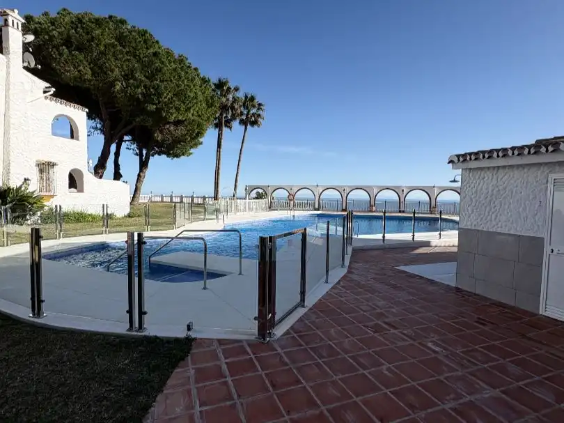 Pis en venda a Avenida de los Botijos, 1, Los Nadales - Tio Charles Piscina de Pis en venda en Benalmádena amb Aire condicionat, Piscina i Moblat