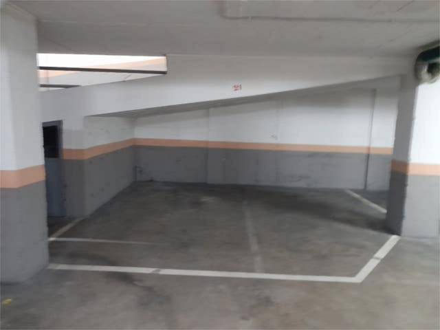 Garaje en Alquiler en Creu de la Mà