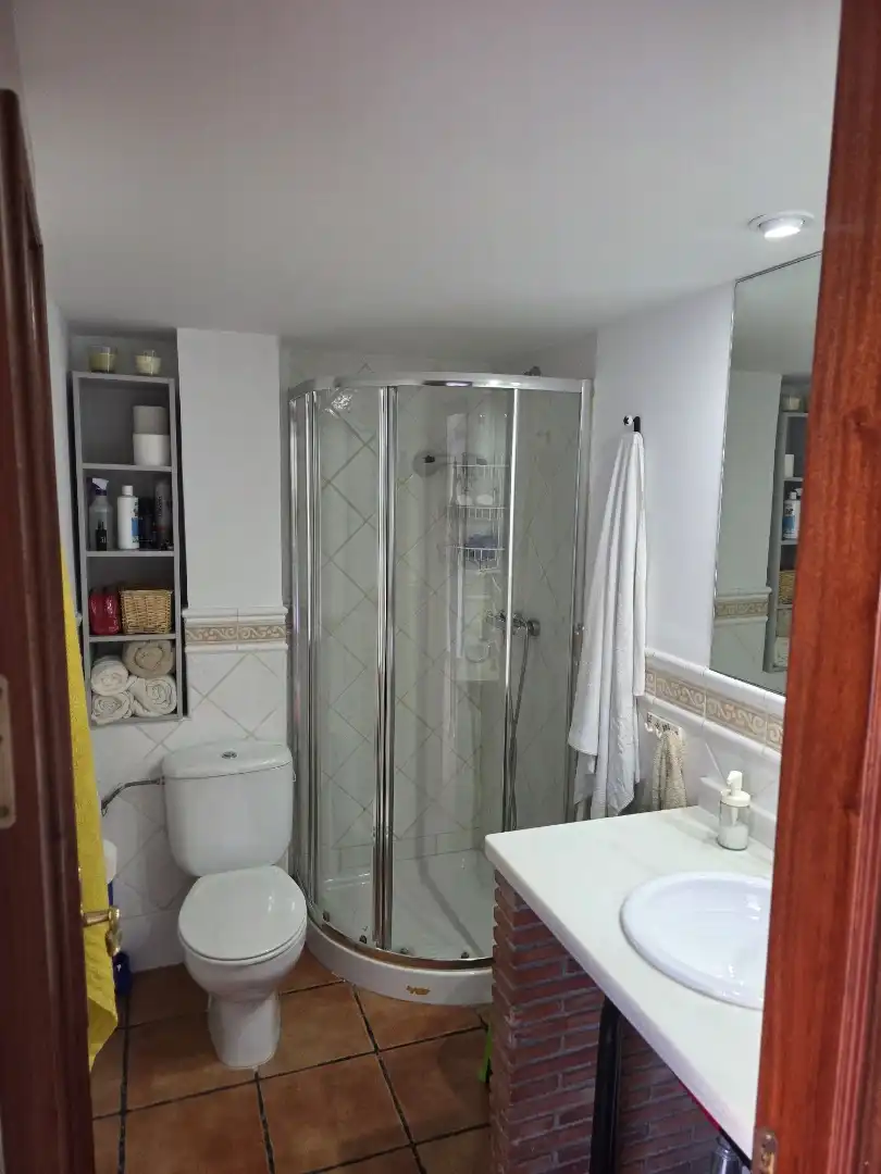 Casa adosada en venta en Calle Guatemala, 30, Ogíjares Baño de Casa adosada en venta en Ogíjares con Aire acondicionado