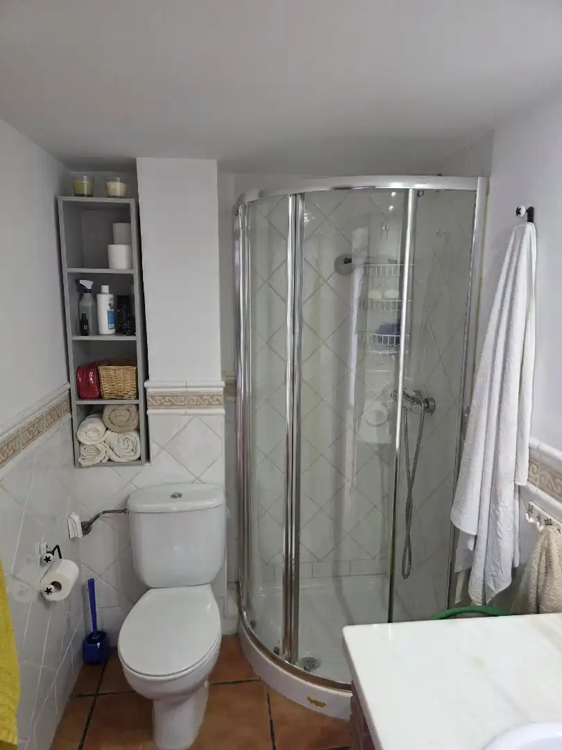 Casa adosada en venta en Calle Guatemala, 30, Ogíjares Baño de Casa adosada en venta en Ogíjares con Aire acondicionado
