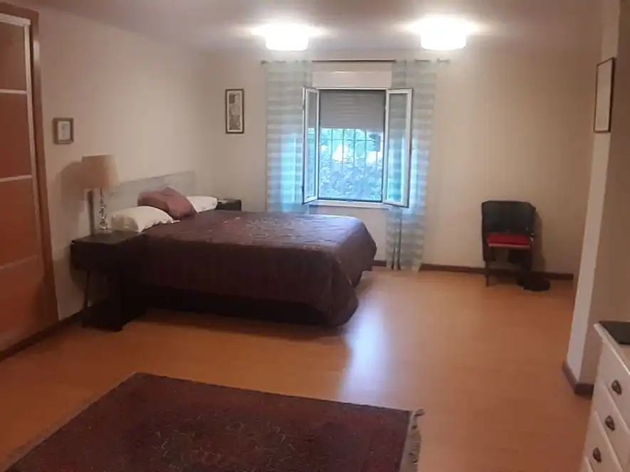 Habitación de Casa o chalet de alquiler en Gelves con Jardín privado, Terraza y Piscina
