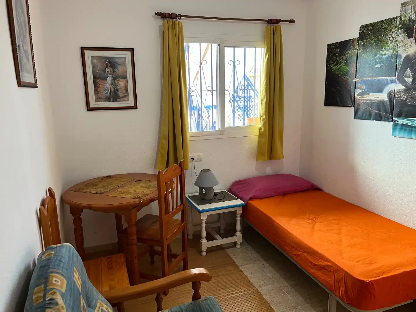 Room in Avenida Ciudad de Castellón, 2, Vera Playa Naturista Bedroom of Flat for share in Vera
