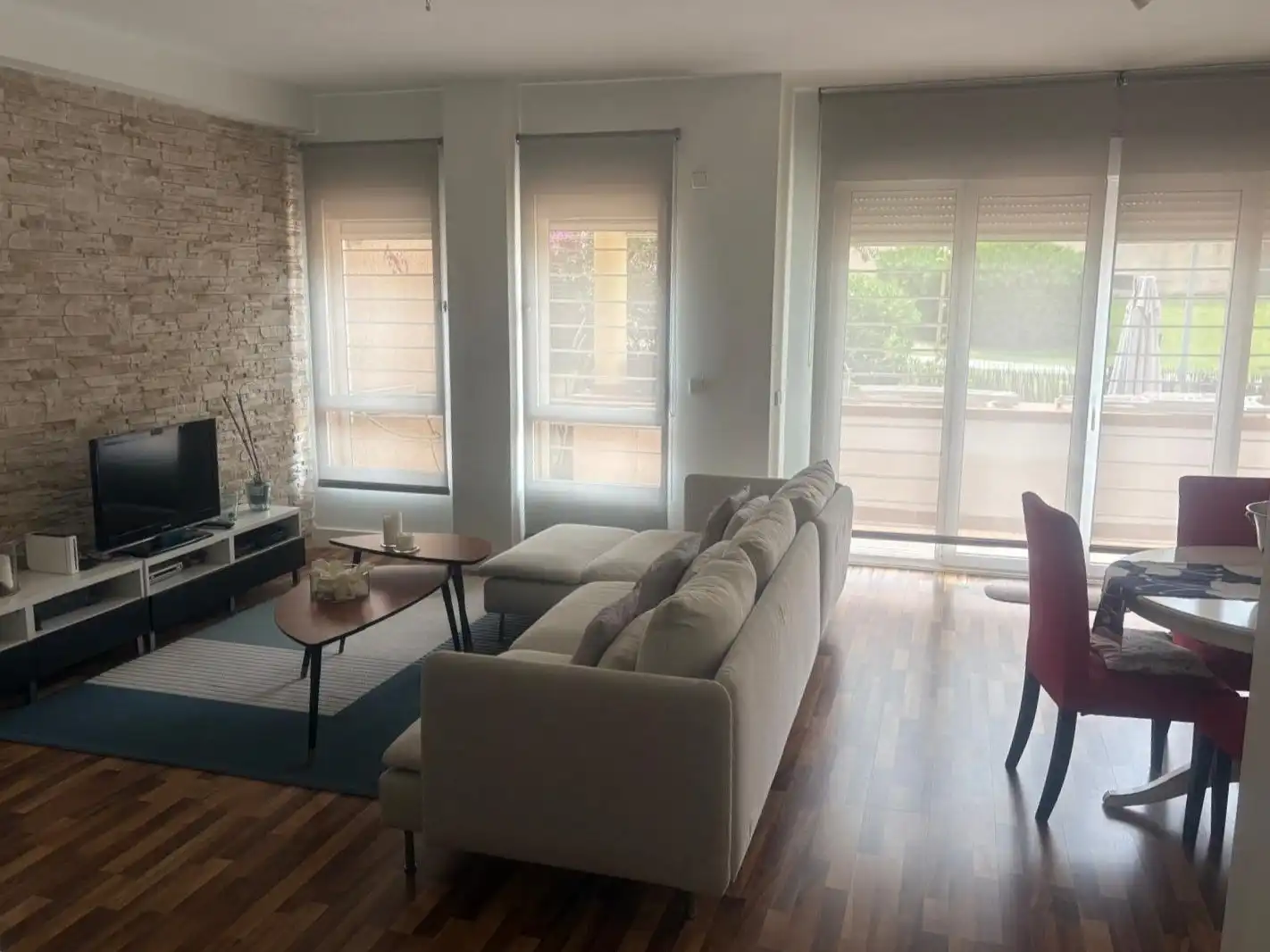 Living room of Ground floor for rent in Mairena del Aljarafe  with Swimming Pool