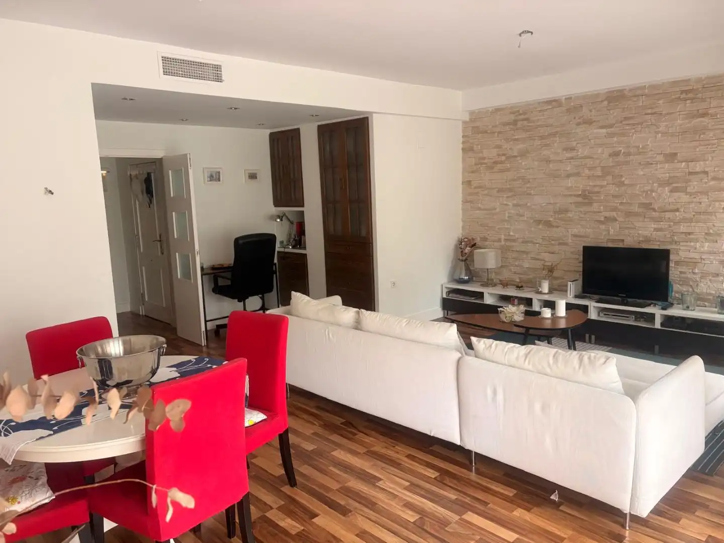 Living room of Ground floor for rent in Mairena del Aljarafe  with Swimming Pool