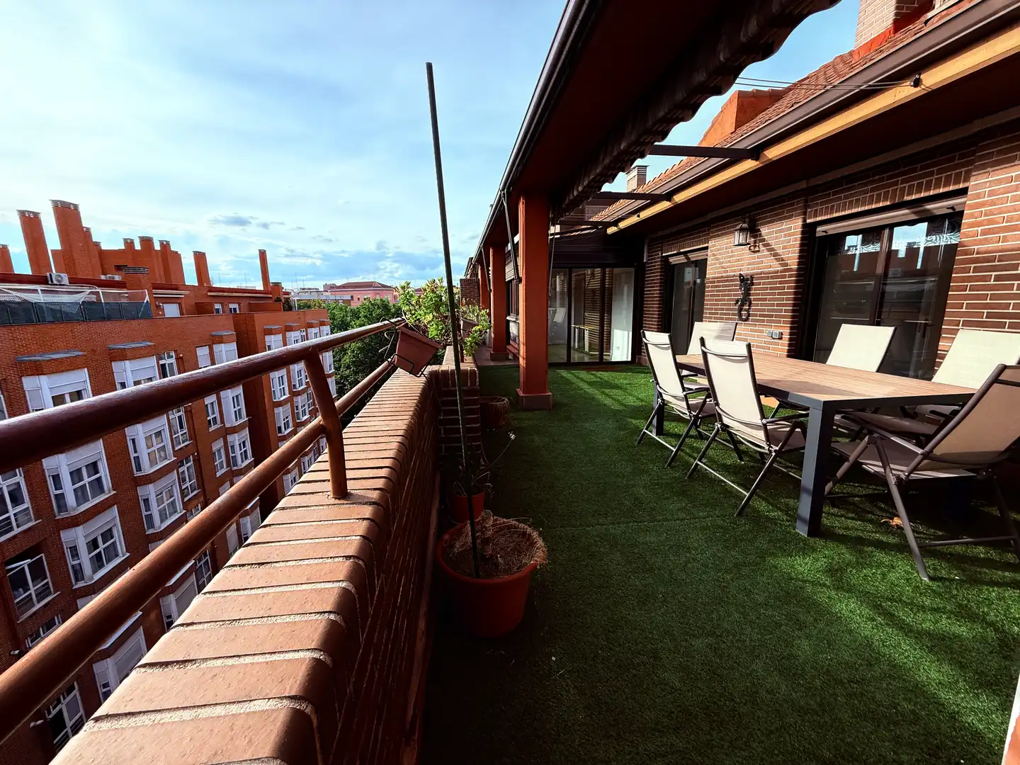 Dachboden zur Miete in Calle del Zinc, Delicias Terrasse von Dachboden zur Miete in Madrid mit Klimaanlage, Heizung und Privatgarten