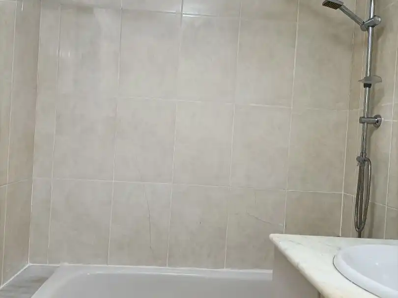 Wohnung zur Miete in Rúa Eduardo Pondal, 64b, Zona Fernández Ladreda Badezimmer von Wohnung zur Miete in Pontevedra Capital