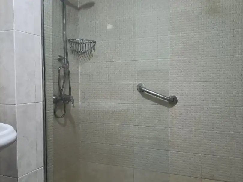 Wohnung zur Miete in Rúa Eduardo Pondal, 64b, Zona Fernández Ladreda Badezimmer von Wohnung zur Miete in Pontevedra Capital