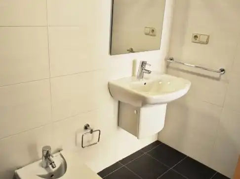 Apartamento de alquiler en Rúa Xoan Manuel Pintos, 8, Mariñamansa Baño de Apartamento de alquiler en Ourense Capital con Calefacción, Parquet y Trastero
