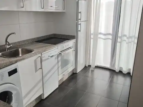 Apartamento de alquiler en Rúa Xoan Manuel Pintos, 8, Mariñamansa Cocina de Apartamento de alquiler en Ourense Capital con Calefacción, Parquet y Trastero
