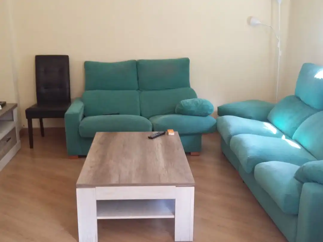 Room in Avenida de la Reconquista, 2, La Reconquista Living room of Flat for share in Toledo with Heating, Parquet flooring and Furnished