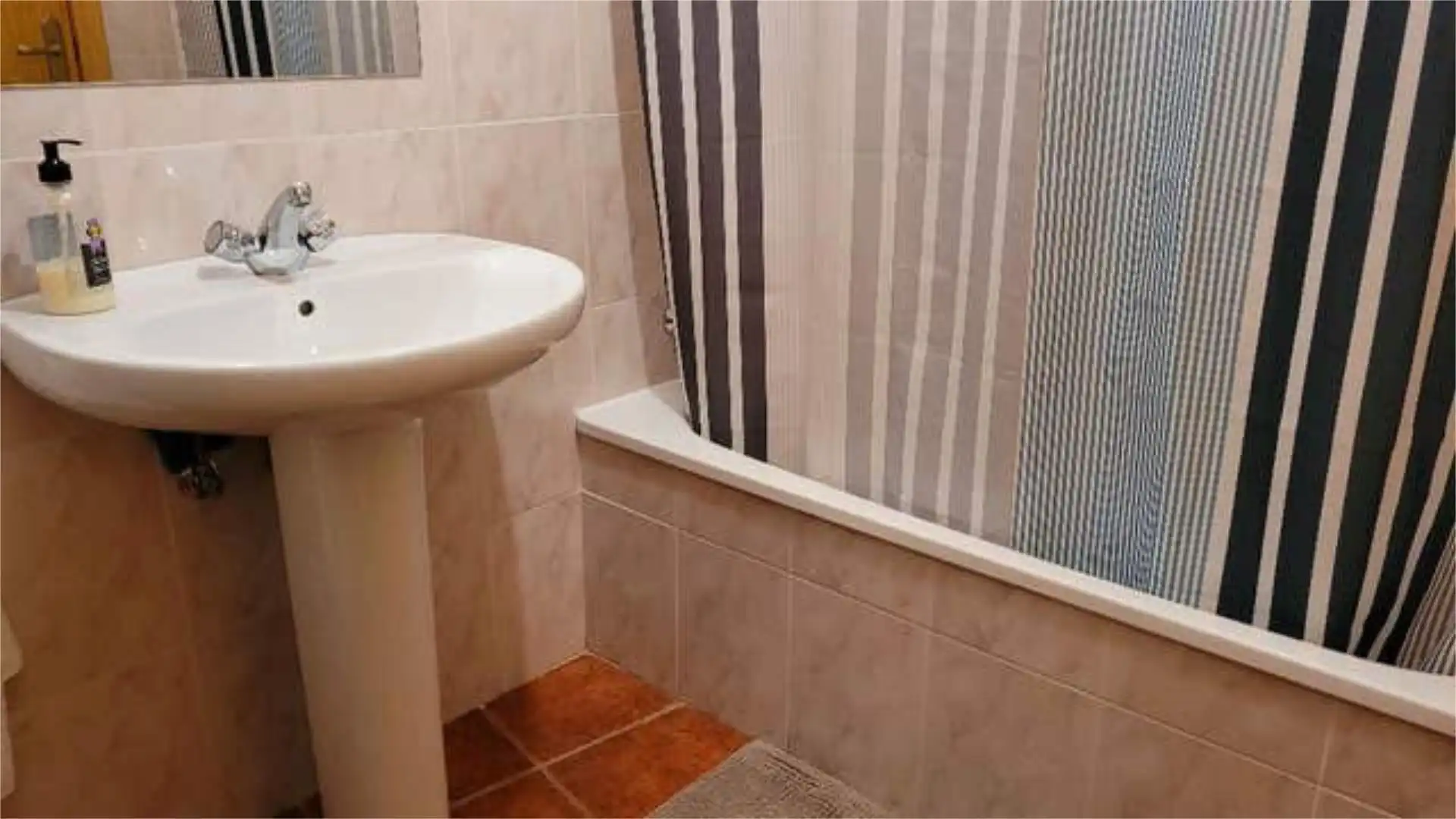 Wohnungen zum Verkauf in Grazalema Badezimmer von Wohnungen zum Verkauf in Grazalema
