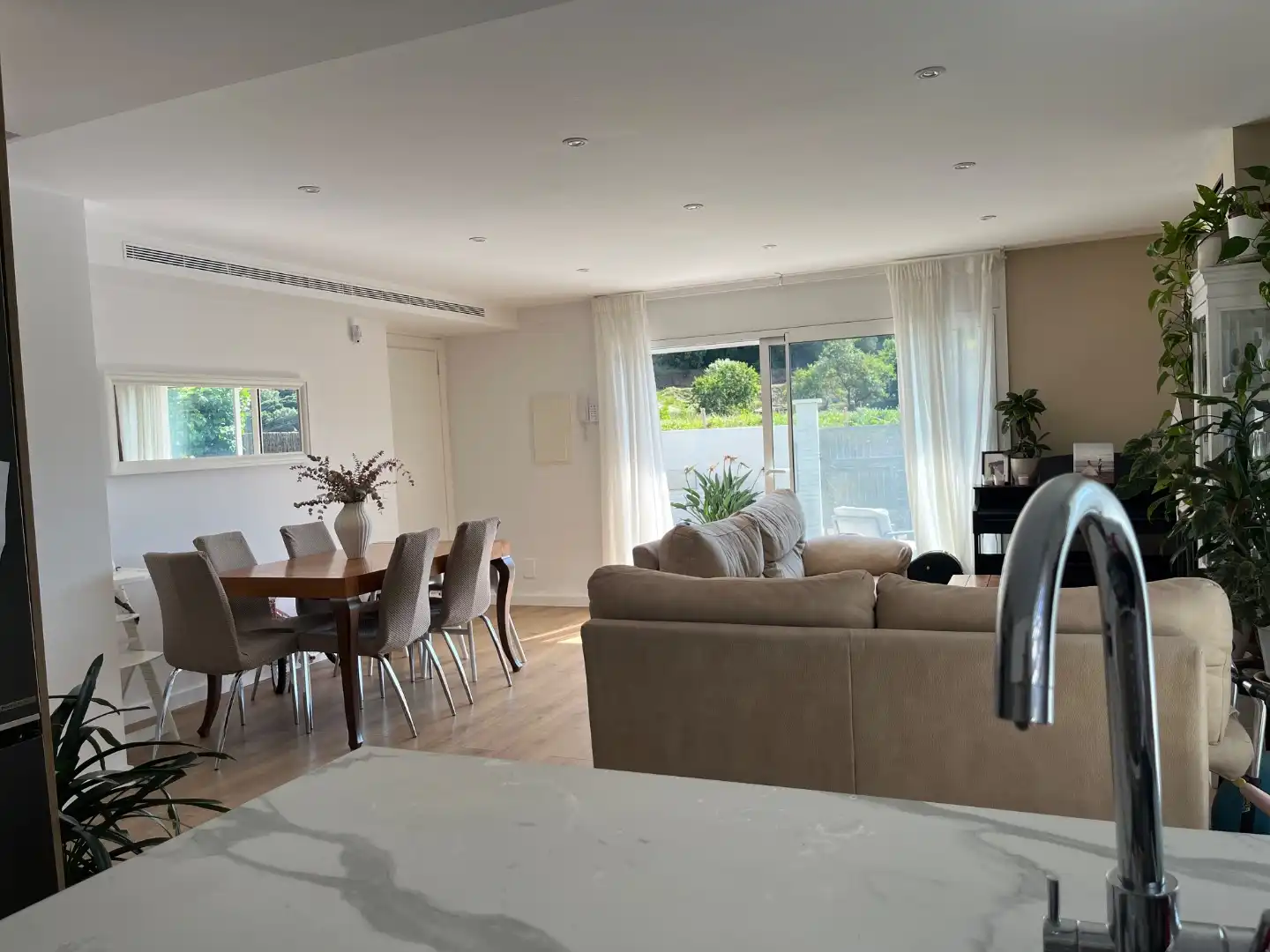 Dining room of Houses for sale in Pineda de Mar  with Air Conditioner, Heating and Private garden