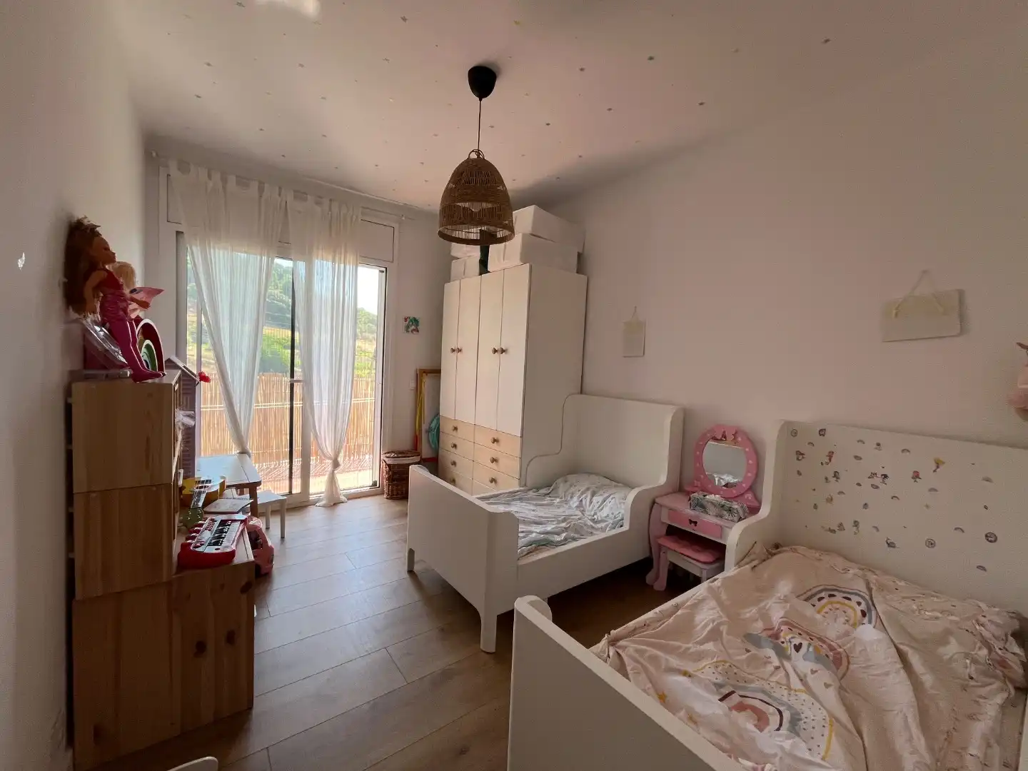 Casa o xalet en venda a Pinemar Dormitori de Casa o xalet en venda en Pineda de Mar amb Aire condicionat, Calefacció i Jardí privat