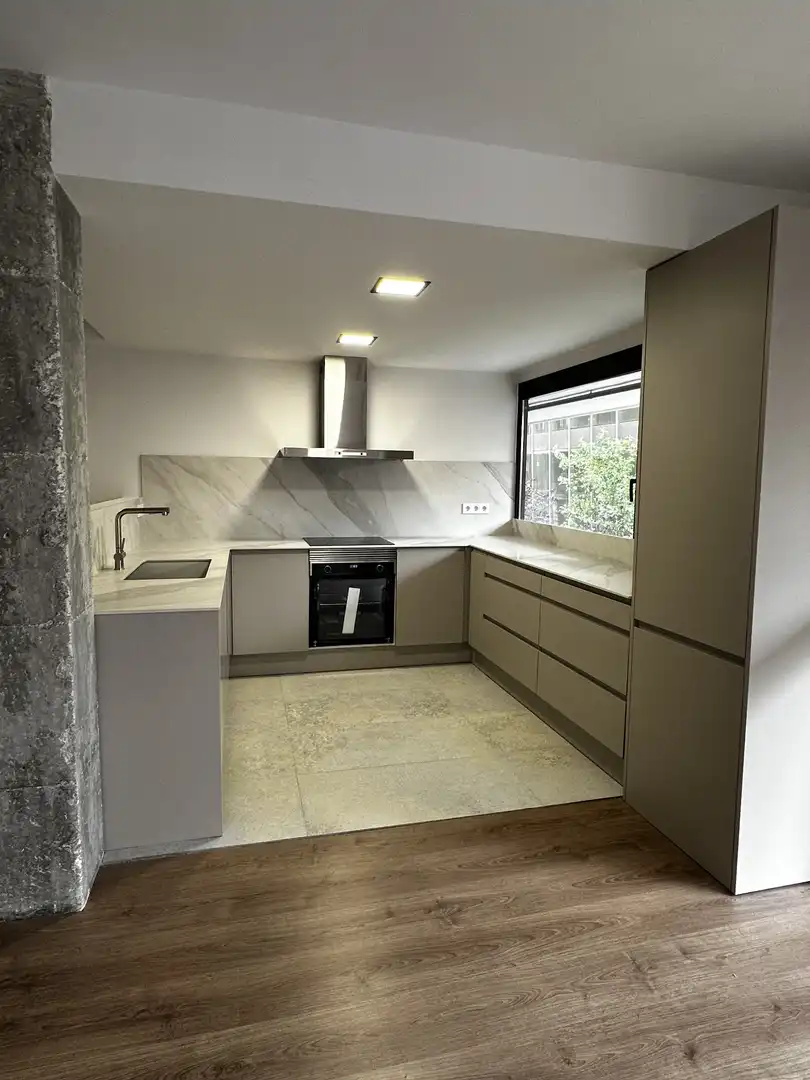 Cocina de Piso en venta en Terrassa con Aire acondicionado