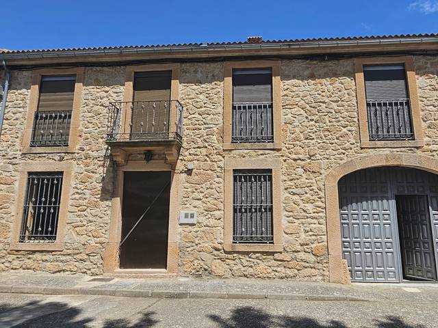 Casa adosada en Venta en Calle Sol, 15 en Barbolla