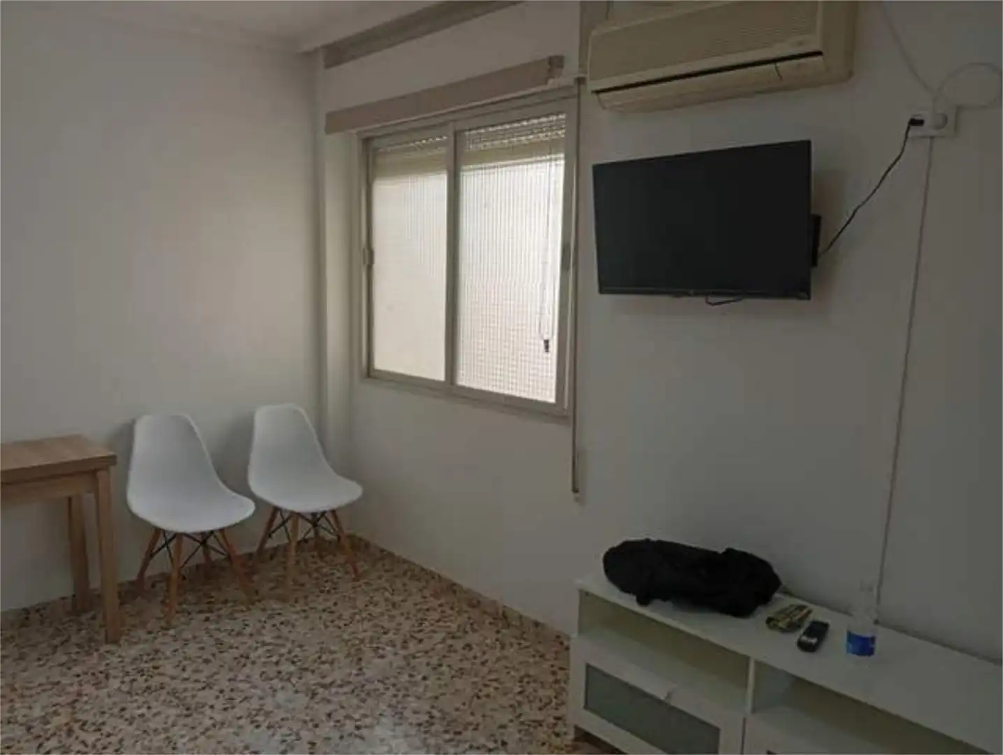 Piso de alquiler en La Coca - La Nia - Vistahermosa Sala de estar de Piso de alquiler en Aspe con Terraza, Trastero y Amueblado