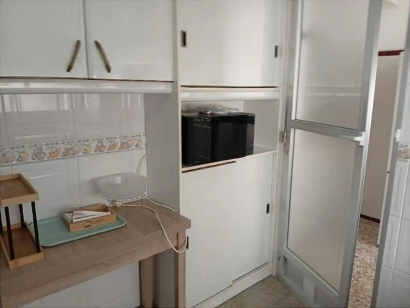 Piso de alquiler en La Coca - La Nia - Vistahermosa Cocina de Piso de alquiler en Aspe con Terraza, Trastero y Amueblado